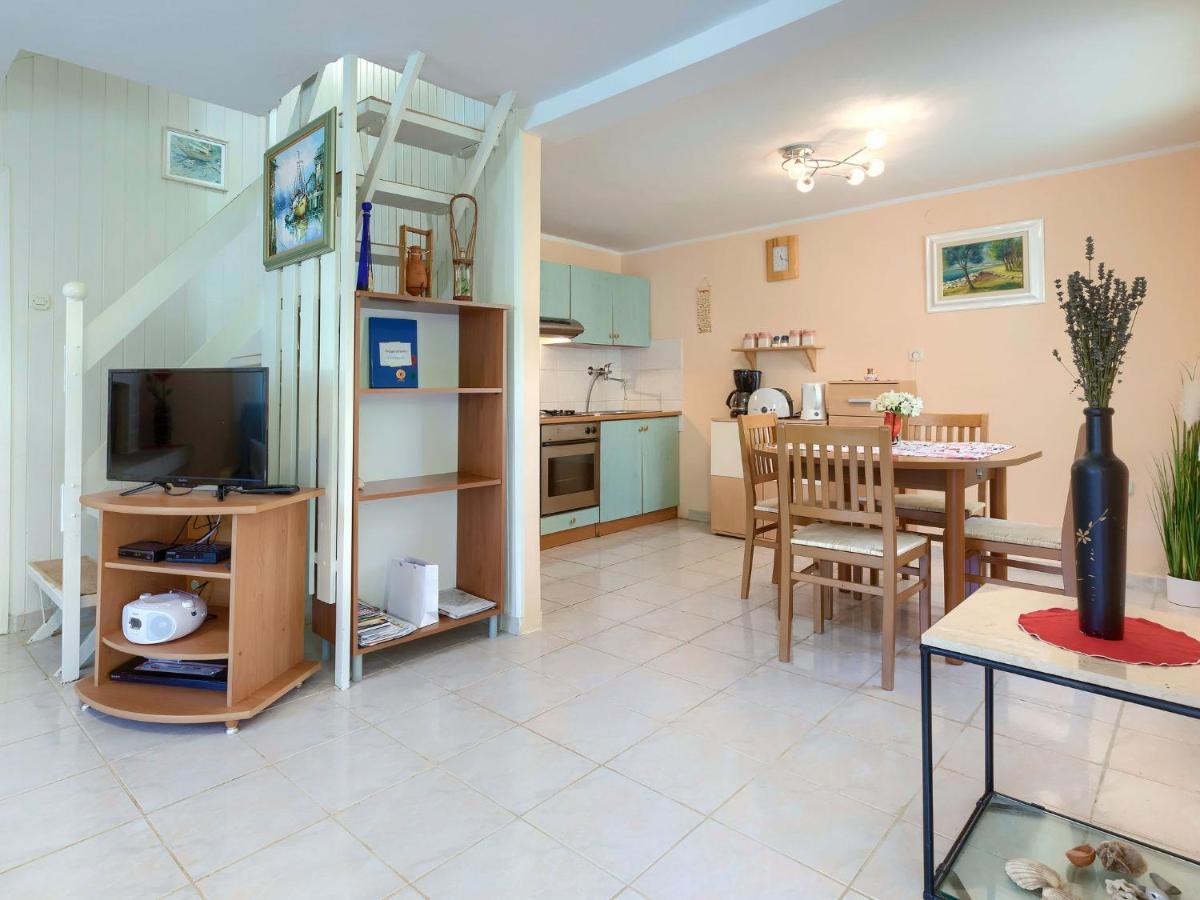 Holiday Home Lavanda - ROJ453 Žminj Buitenkant foto